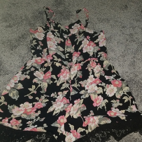 Topshop spaghetti strap floral romper - Picture 4 of 4
